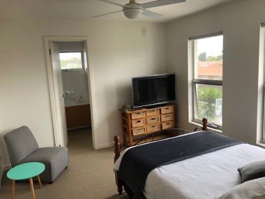 Jetty-Room-and-ensuite